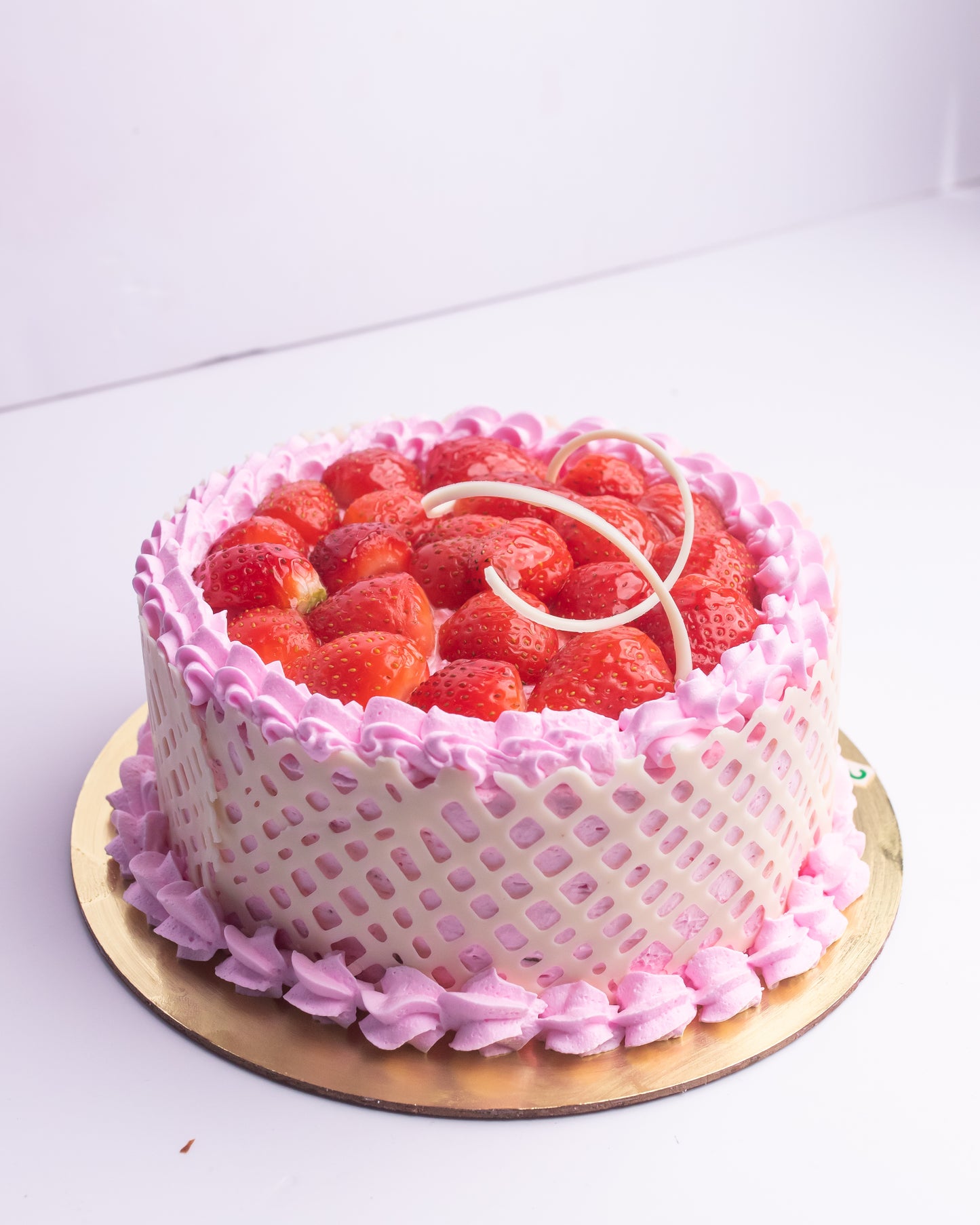 Strawberry Maharaja Cake