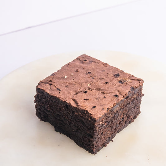 Eggless Chocolate Brownie (No Fudge)